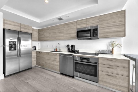 Appartement à louer à Miami, Floride: 1 chambre, 67.35 m2 № 1986575 - photo 16