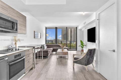 Appartement à louer à Miami, Floride: 1 chambre, 67.35 m2 № 1986575 - photo 17