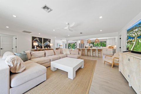 Villa ou maison à vendre à Jupiter, Floride: 4 chambres, 191.38 m2 № 2420860 - photo 8