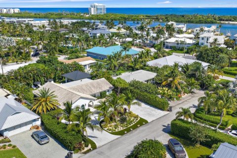 Villa ou maison à vendre à Jupiter, Floride: 4 chambres, 191.38 m2 № 2420860 - photo 4
