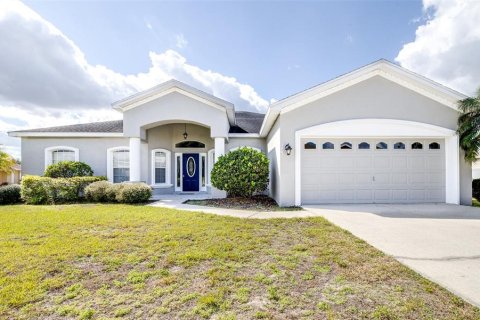 House in Lakeland, Florida 4 bedrooms, 218.13 sq.m. № 2352492