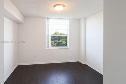 Copropriété à louer à Fort Lauderdale, Floride: 2 chambres, 105.54 m2 № 2000217 - photo 27