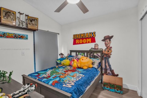 House in Pembroke Pines, Florida 3 bedrooms, 130.34 sq.m. № 1770511 - photo 9