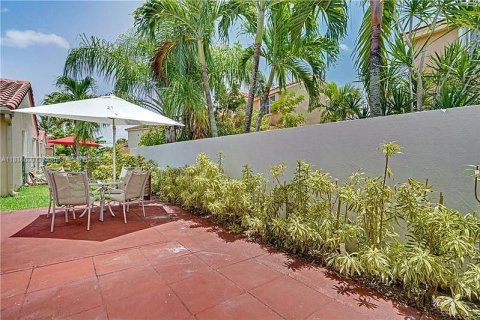 House in Pembroke Pines, Florida 3 bedrooms, 130.34 sq.m. № 1770511 - photo 8