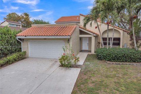 Casa en Cooper City, Florida 4 dormitorios, 214.88 m2 № 2273968