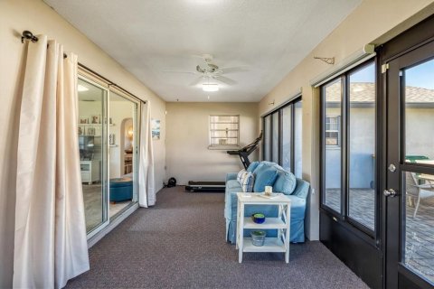 Casa en venta en Port Charlotte, Florida, 2 dormitorios, 129.6 m2 № 1840327 - foto 17