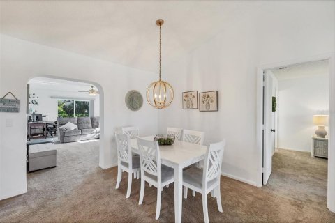 Casa en venta en Port Charlotte, Florida, 2 dormitorios, 129.6 m2 № 1840327 - foto 5