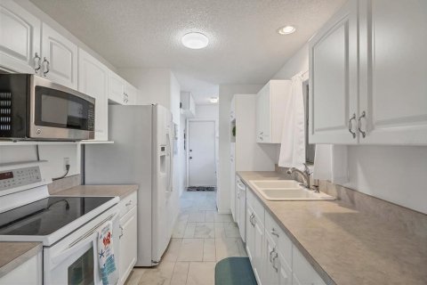 Casa en venta en Port Charlotte, Florida, 2 dormitorios, 129.6 m2 № 1840327 - foto 6