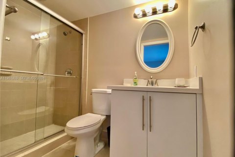 Снять в аренду кондоминиум в Майами, Флорида 2 спальни, 89.65м2, № 2031908 - фото 23