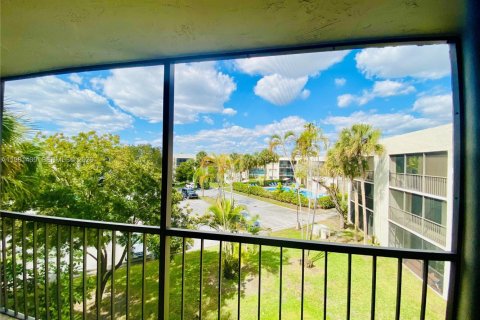 Снять в аренду кондоминиум в Майами, Флорида 2 спальни, 89.65м2, № 2031908 - фото 9