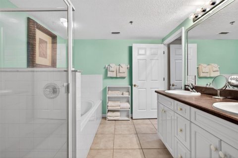 Condo in New Smyrna Beach, Florida, 3 bedrooms № 2103719 - photo 30