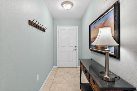 Condo in New Smyrna Beach, Florida, 3 bedrooms № 2103719 - photo 3