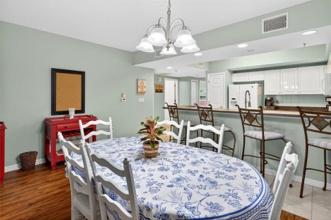 Condo in New Smyrna Beach, Florida, 3 bedrooms № 2103719 - photo 13