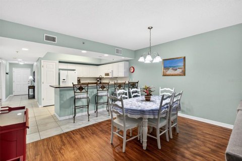 Condo in New Smyrna Beach, Florida, 3 bedrooms № 2103719 - photo 15