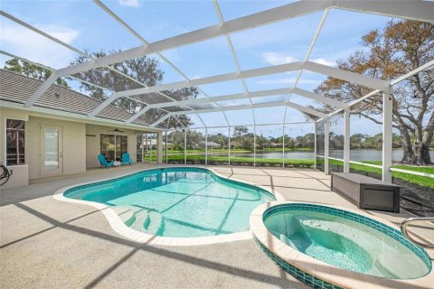 House in Sarasota, Florida 4 bedrooms, 319.86 sq.m. № 2393632 - photo 4