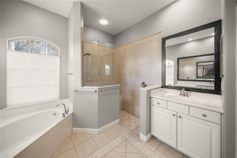 House in Sarasota, Florida 4 bedrooms, 319.86 sq.m. № 2393632 - photo 28