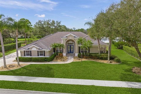House in Sarasota, Florida 4 bedrooms, 319.86 sq.m. № 2393632 - photo 2