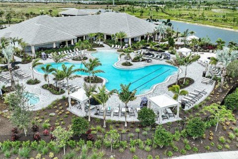 Купить виллу или дом в Порт-Сент-Луси, Флорида 3 спальни, № 2068324 - фото 23