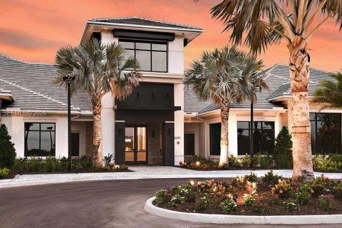 Купить виллу или дом в Порт-Сент-Луси, Флорида 3 спальни, № 2068324 - фото 28