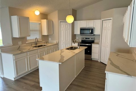 Villa ou maison à vendre à Jacksonville, Floride: 4 chambres, 198.25 m2 № 1437172 - photo 4