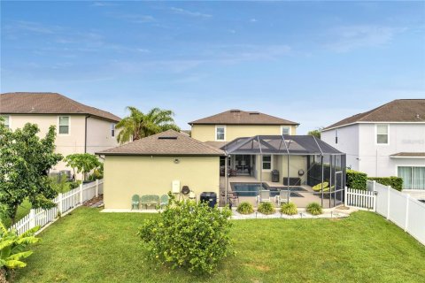 House in Winter Garden, Florida 4 bedrooms, 278.43 sq.m. № 1866489 - photo 13