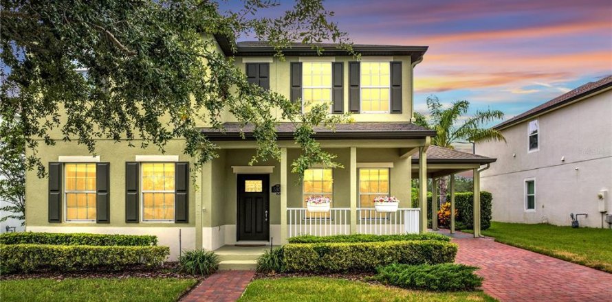 House in Winter Garden, Florida 4 bedrooms, 278.43 sq.m. № 1866489