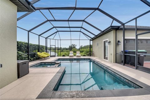 House in Winter Garden, Florida 4 bedrooms, 278.43 sq.m. № 1866489 - photo 20