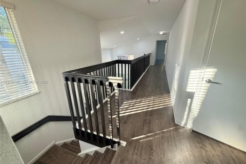 Купить виллу или дом в Мирамар, Флорида 4 спальни, 231.42м2, № 1997281 - фото 12