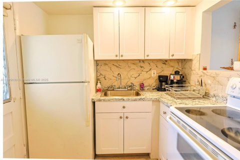 Снять в аренду кондоминиум в Авентура, Флорида 1 спальня, 72.46м2, № 1932578 - фото 16