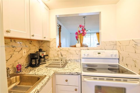 Снять в аренду кондоминиум в Авентура, Флорида 1 спальня, 72.46м2, № 1932578 - фото 15