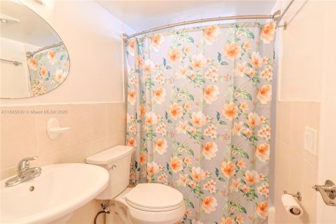 Снять в аренду кондоминиум в Авентура, Флорида 1 спальня, 72.46м2, № 1932578 - фото 13