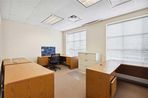 Propiedad comercial en alquiler en Lutz, Florida, 1758.55 m2 № 1561008 - foto 21