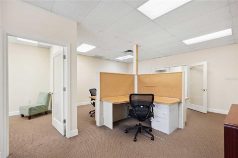 Commercial property in Lutz, Florida 1758.55 sq.m. № 1561008 - photo 20
