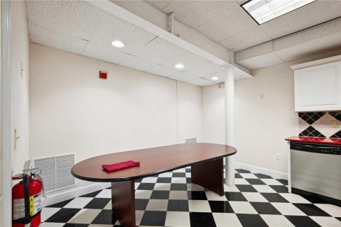 Immobilier commercial à louer à Lutz, Floride: 1758.55 m2 № 1561008 - photo 14