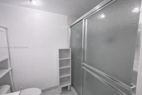 Condominio en alquiler en Miami Beach, Florida, 2 dormitorios, 96.62 m2 № 2003215 - foto 26