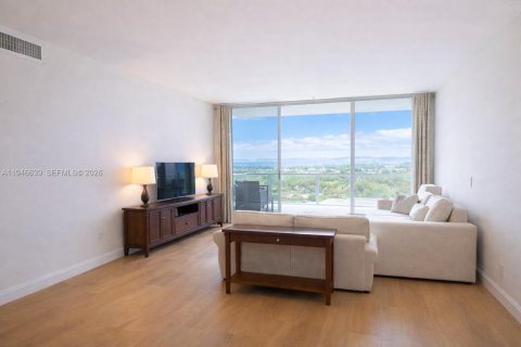 Condominio en alquiler en Miami Beach, Florida, 2 dormitorios, 96.62 m2 № 2003215 - foto 11