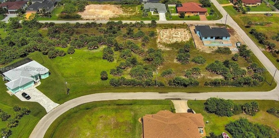 Land in Port Charlotte, Florida № 2164348