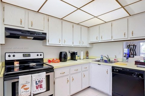 Copropriété à vendre à Miami, Floride: 1 chambre, 66.15 m2 № 2263592 - photo 8