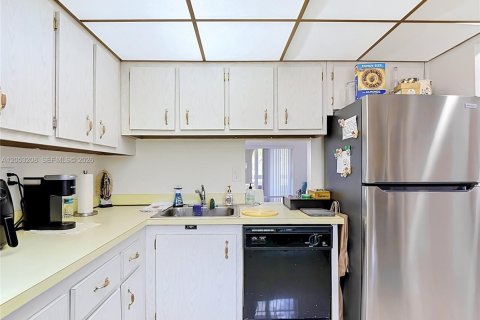 Copropriété à vendre à Miami, Floride: 1 chambre, 66.15 m2 № 2263592 - photo 9