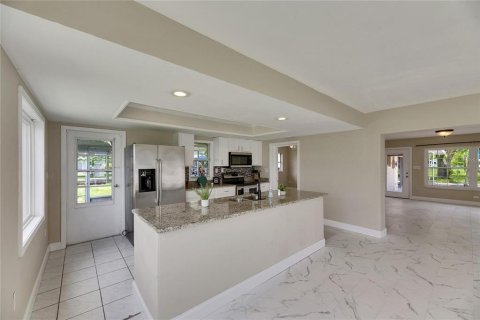Casa en alquiler en Ruskin, Florida, 4 dormitorios, 186.73 m2 № 1796652 - foto 5