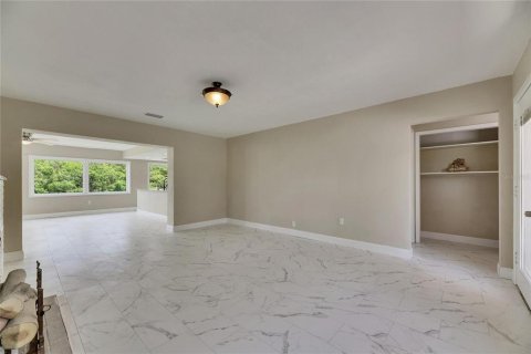Casa en alquiler en Ruskin, Florida, 4 dormitorios, 186.73 m2 № 1796652 - foto 23