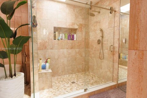 Купить виллу или дом в Хайалиа, Флорида 5 спален, 346.71м2, № 1957633 - фото 26