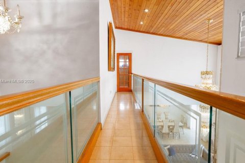 Купить виллу или дом в Хайалиа, Флорида 5 спален, 346.71м2, № 1957633 - фото 19