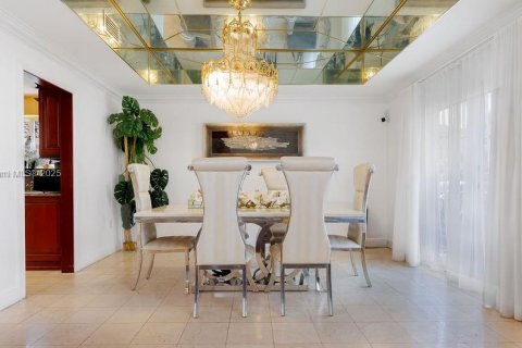 Купить виллу или дом в Хайалиа, Флорида 5 спален, 346.71м2, № 1957633 - фото 10