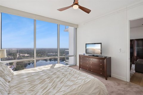 Condo in Orlando, Florida, 2 bedrooms № 2115955 - photo 19