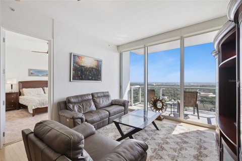 Condo in Orlando, Florida, 2 bedrooms № 2115955 - photo 7