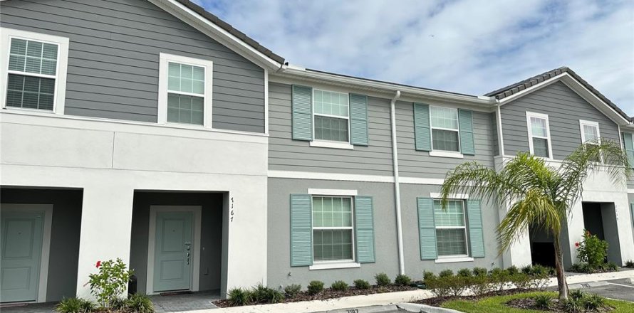 Adosado en Davenport, Florida 5 dormitorios, 211.91 m2 № 1875901