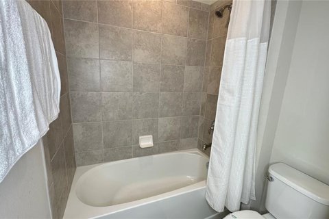 Adosado en alquiler en Davenport, Florida, 5 dormitorios, 211.91 m2 № 1875901 - foto 24