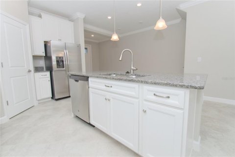 Touwnhouse à louer à Lutz, Floride: 3 chambres, 151.62 m2 № 2280372 - photo 9