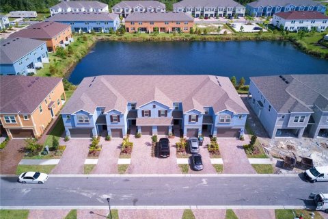 Townhouse in Lutz, Florida 3 bedrooms, 151.62 sq.m. № 2280372